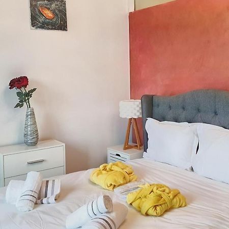 Cozy Penthouse In A New Business Building In City Center. Free Private Parking Apartment Cluj-Napoca Exterior photo