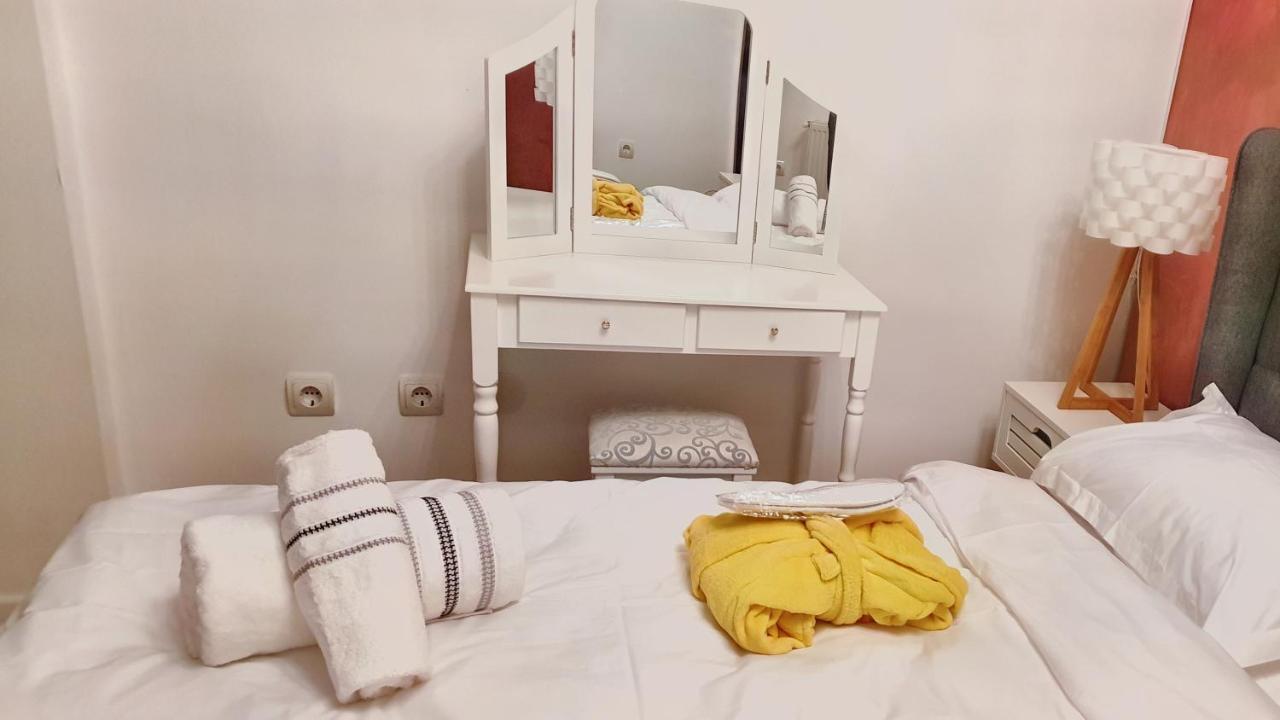 Cozy Penthouse In A New Business Building In City Center. Free Private Parking Apartment Cluj-Napoca Exterior photo